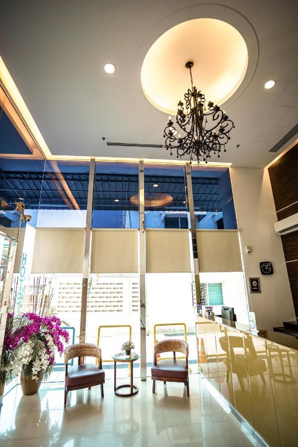 Pp Hotel By Moxy George Town Exterior foto