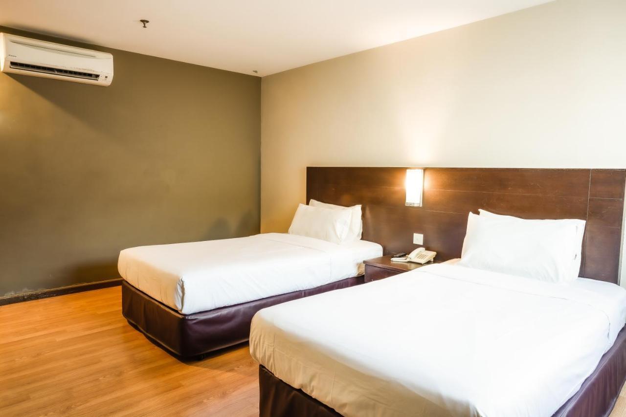 Pp Hotel By Moxy George Town Exterior foto